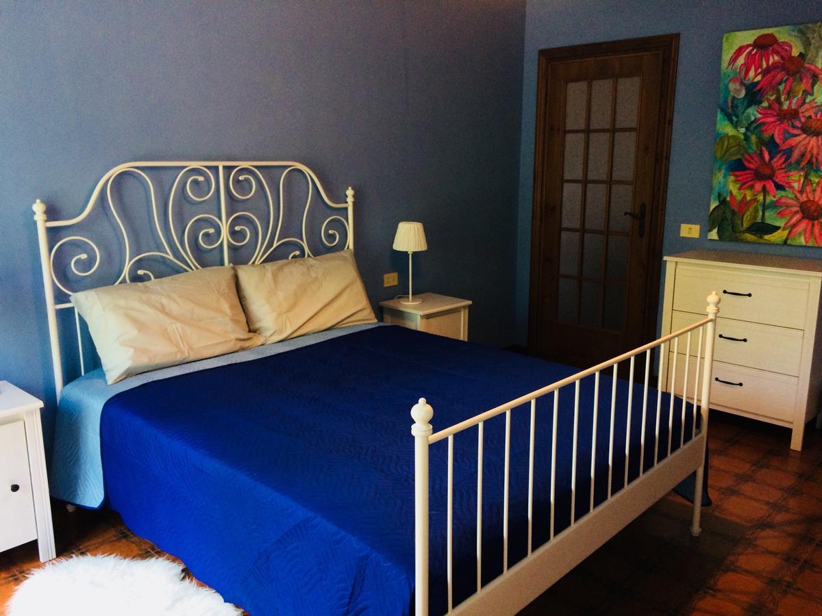 Tana Dell'Elfo B&B Гави Екстериор снимка