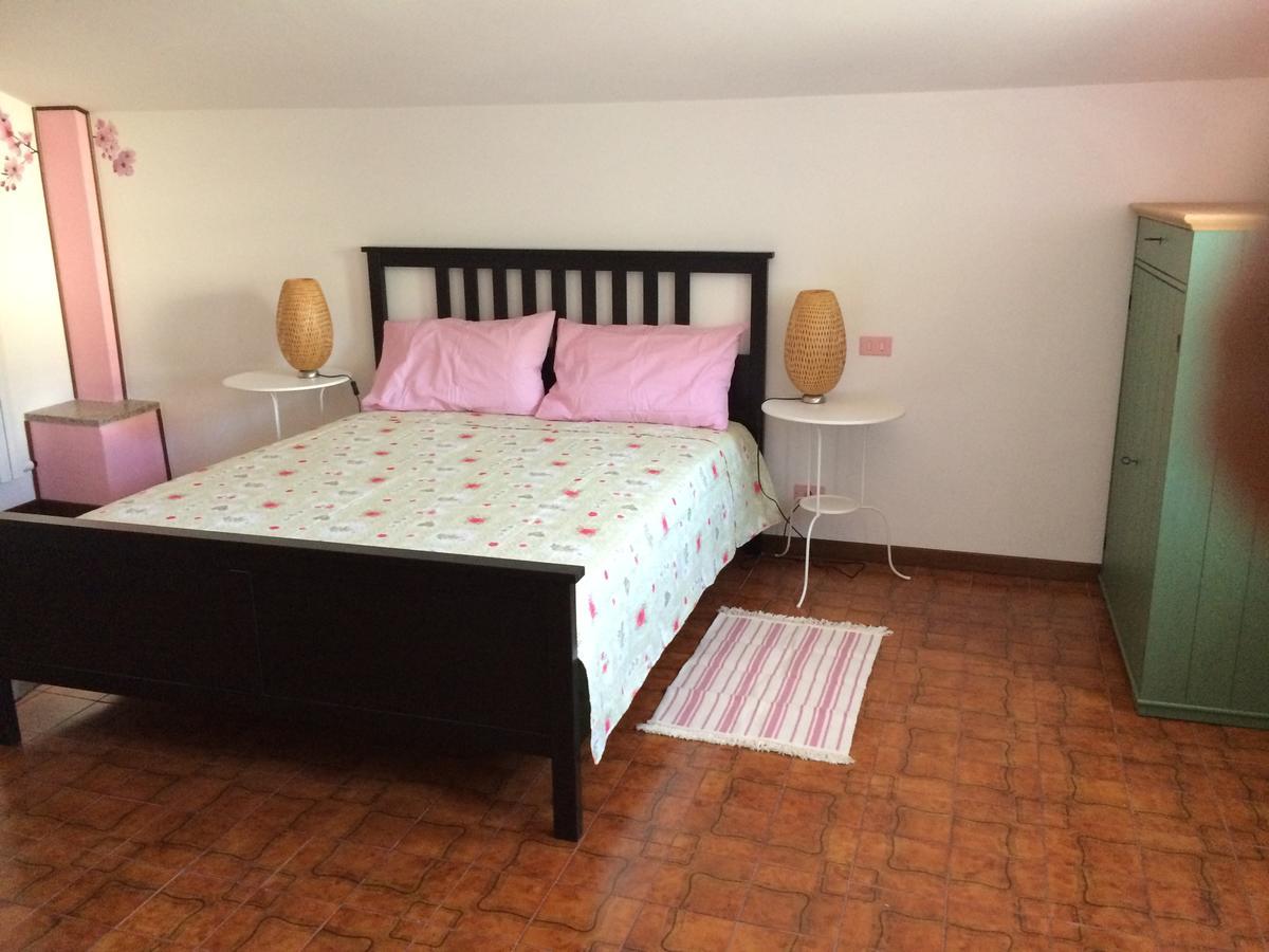 Tana Dell'Elfo B&B Гави Екстериор снимка