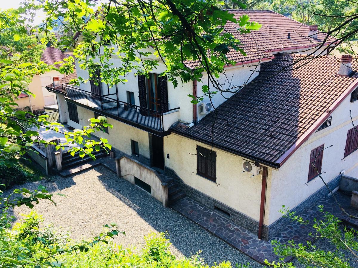 Tana Dell'Elfo B&B Гави Екстериор снимка