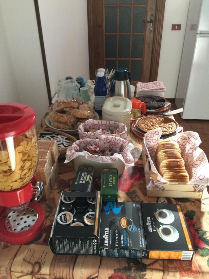 Tana Dell'Elfo B&B Гави Екстериор снимка